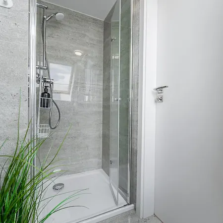 Zbrojnicna 10 Mezonet Center Apartmán Kosice