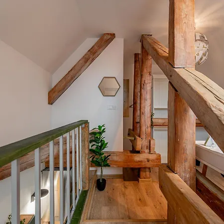 Apartmán Zbrojnicna 10 Mezonet Center *